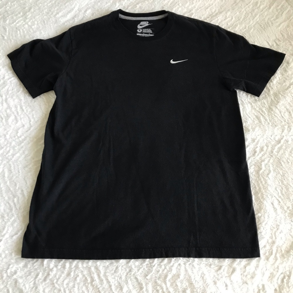 🤑SALE!Nike tee shirt
